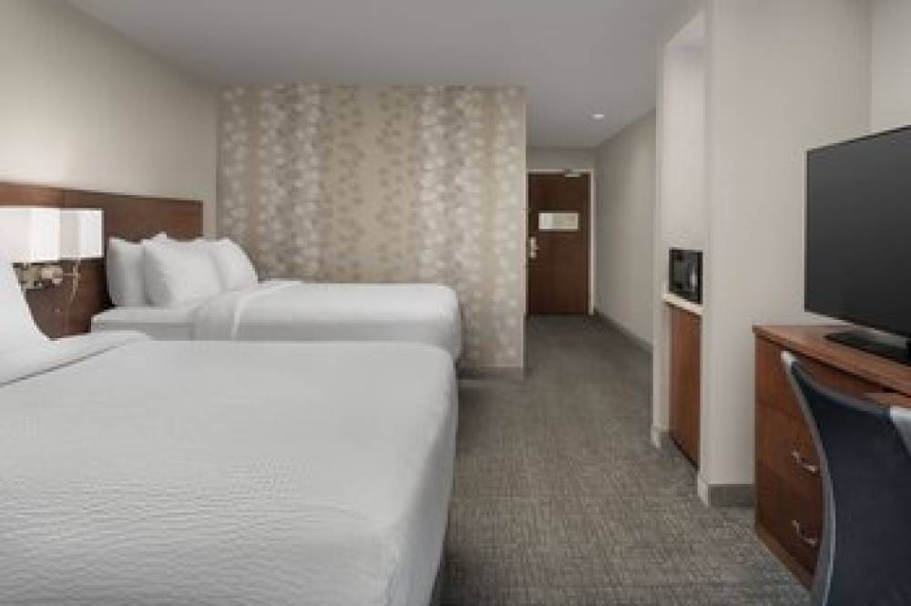 Courtyard By Marriott Chico 9