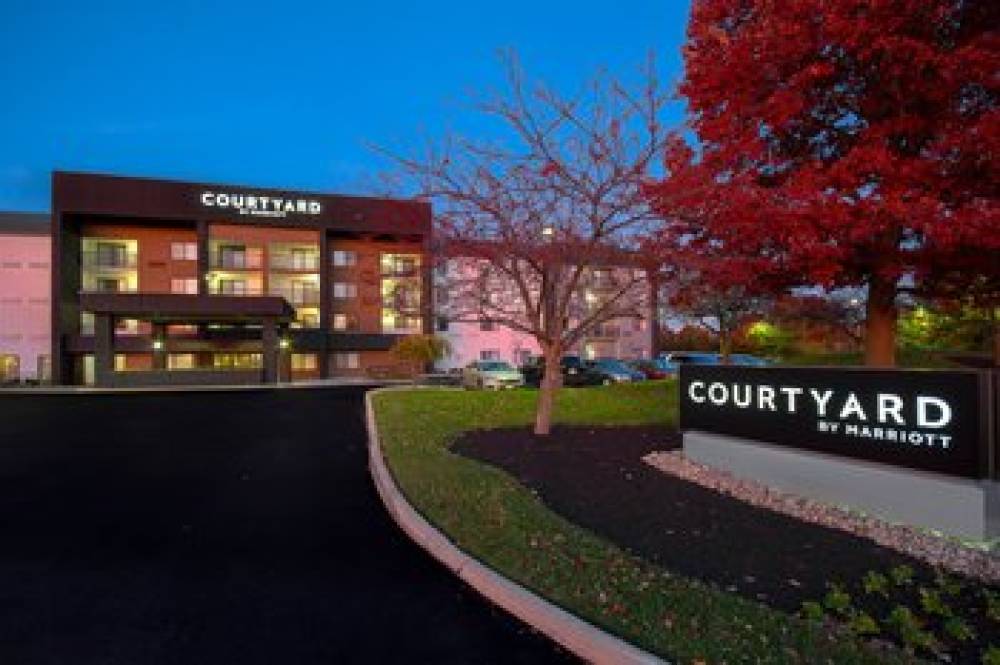 Courtyard By Marriott Cincinnati Airport 2