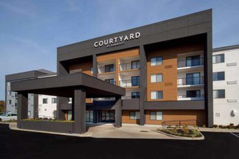 Courtyard By Marriott Cincinnati Airport 8