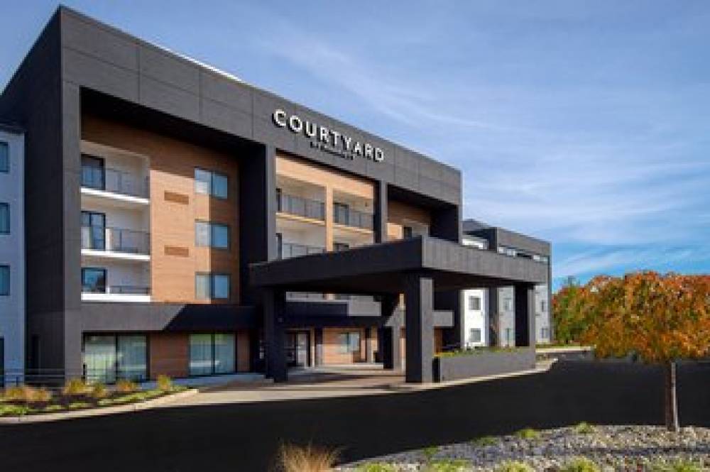 Courtyard By Marriott Cincinnati Airport 9