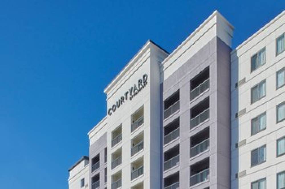 Courtyard By Marriott Cincinnati Covington 2