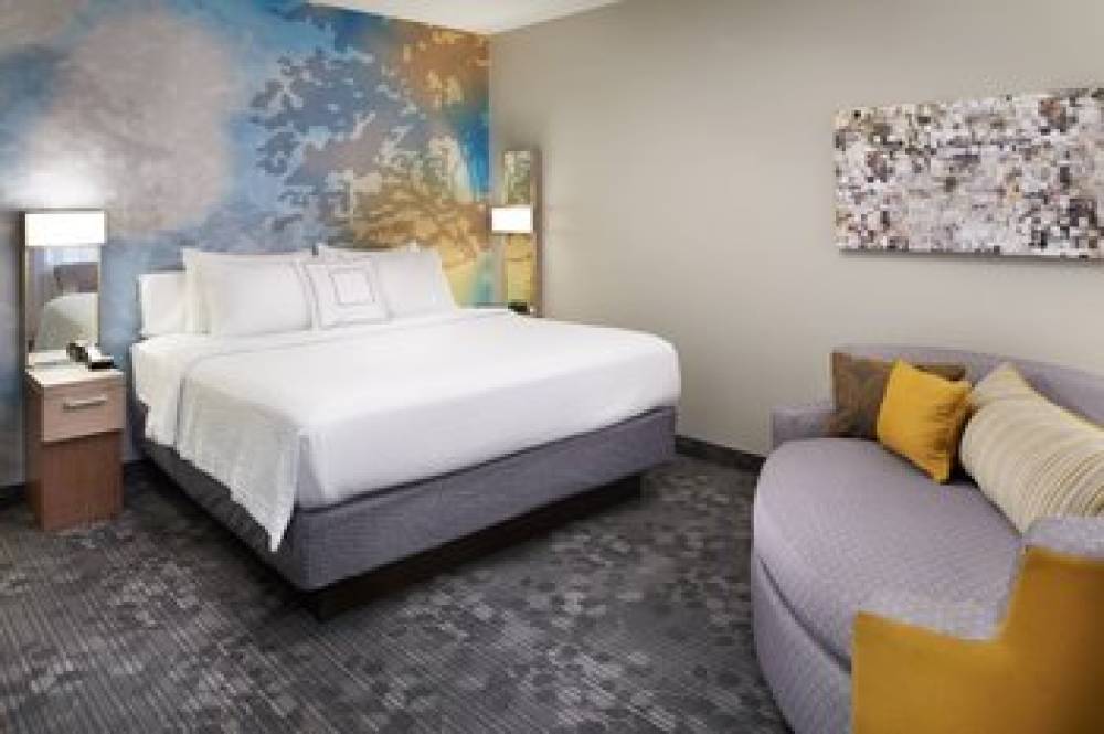 Courtyard By Marriott Cincinnati Covington 6