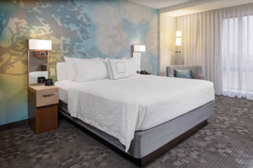 Courtyard By Marriott Cincinnati Mason 8