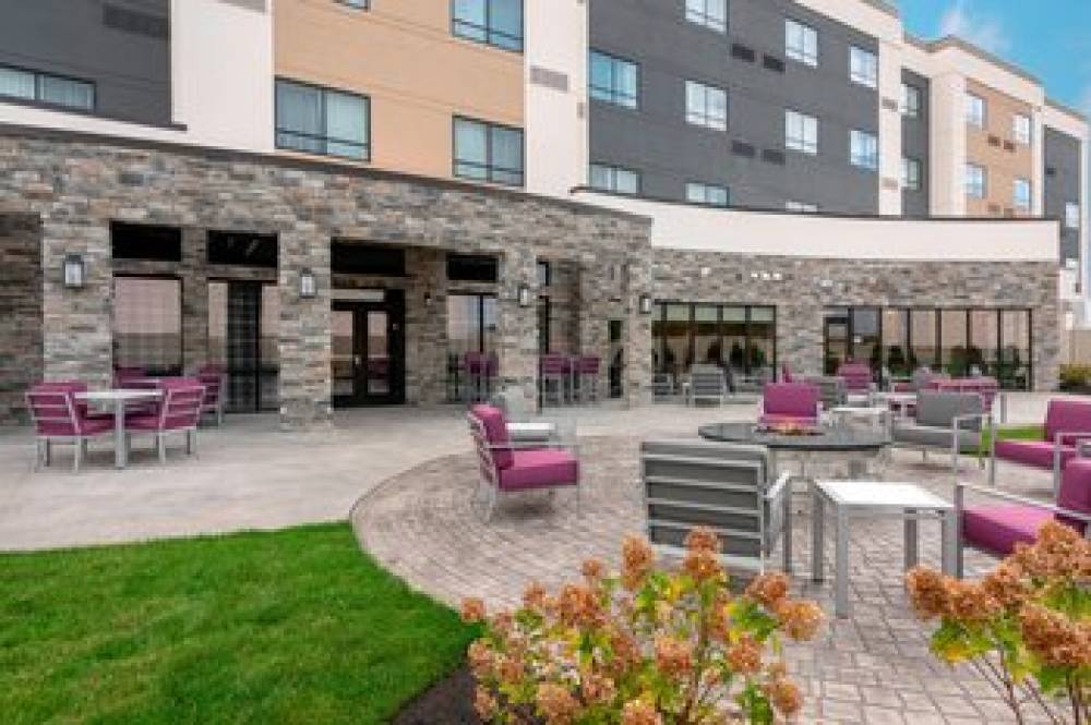 Courtyard By Marriott Cleveland Elyria