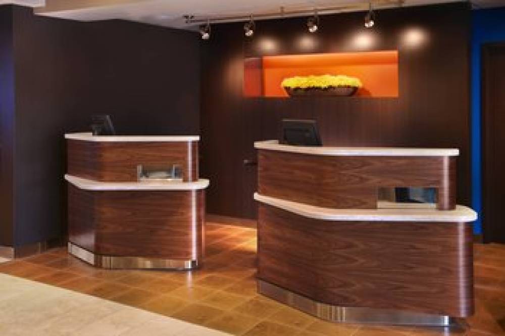 Courtyard By Marriott Cleveland Westlake 3