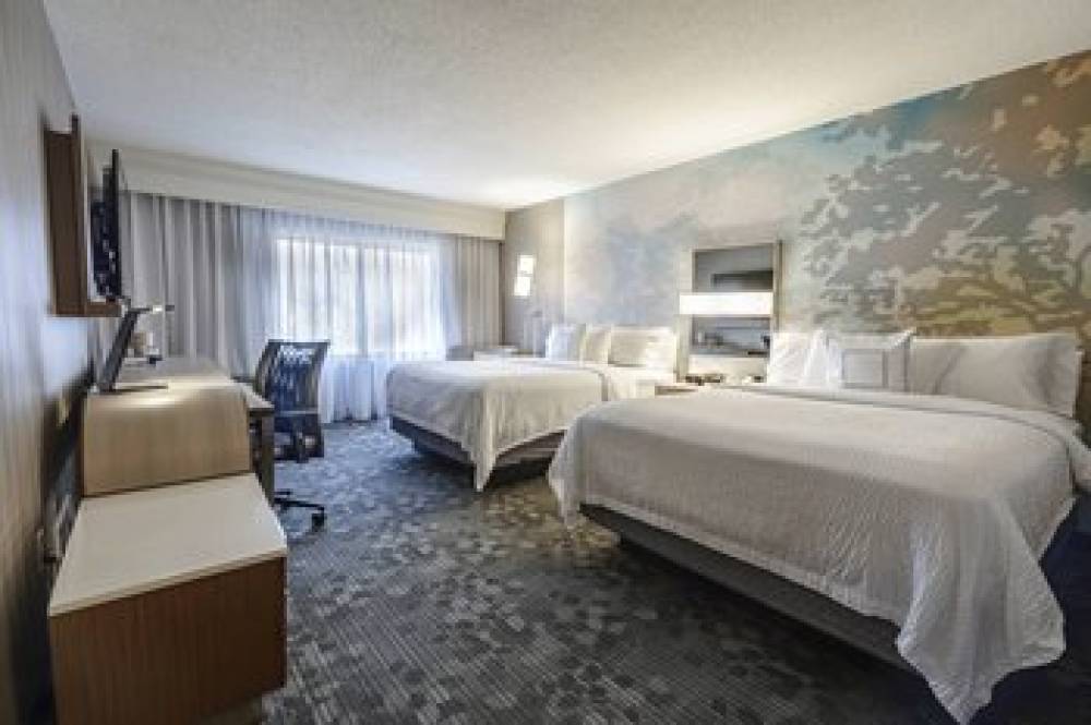 Courtyard By Marriott Cleveland Willoughby 3