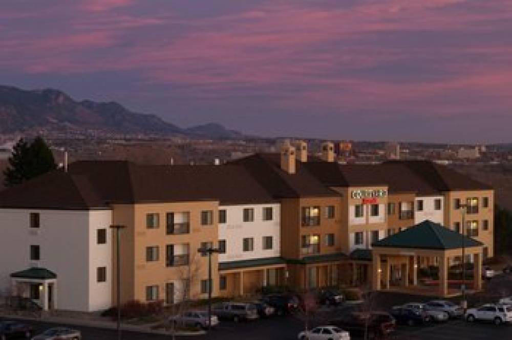 Courtyard By Marriott Colorado Springs South 3