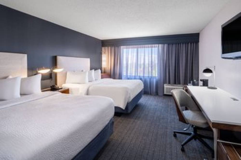 Courtyard By Marriott Colorado Springs South 6