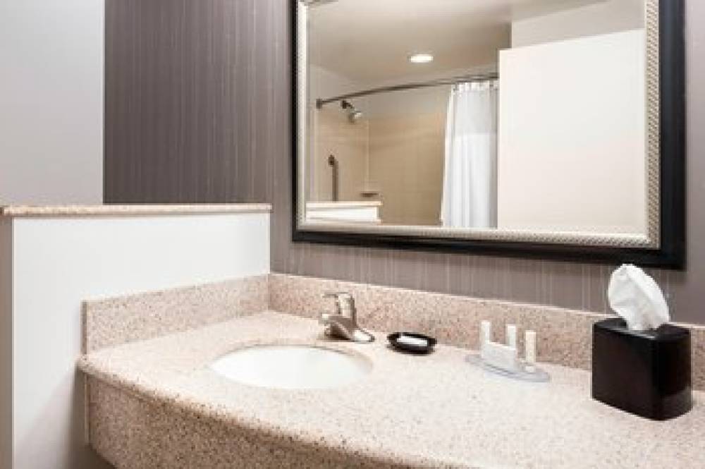 Courtyard By Marriott Columbia 6