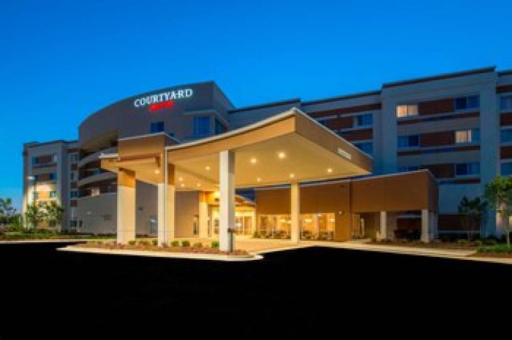 Courtyard By Marriott Columbus 1