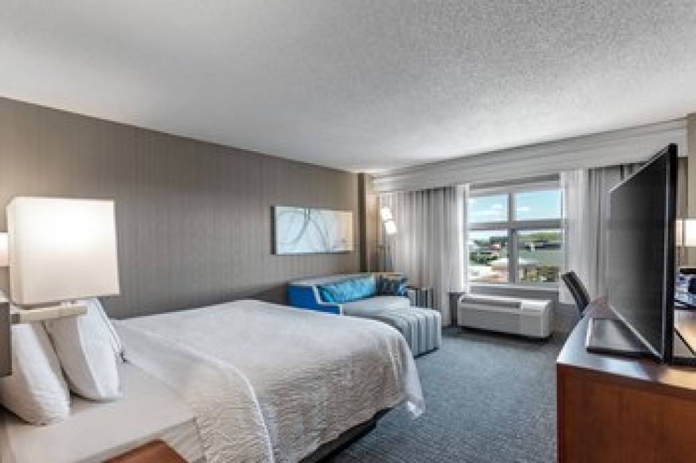 Courtyard By Marriott Columbus Easton 6