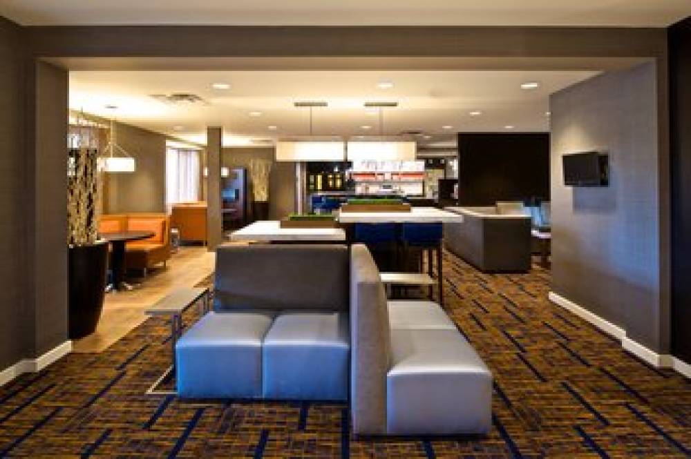 Courtyard By Marriott Columbus Tipton Lakes 4