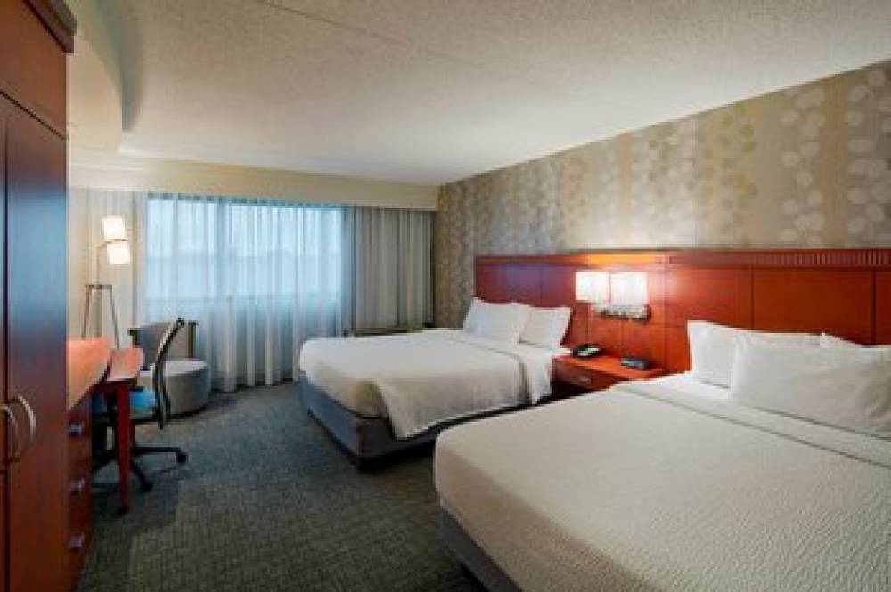 Courtyard By Marriott Columbus West-Hilliard 4