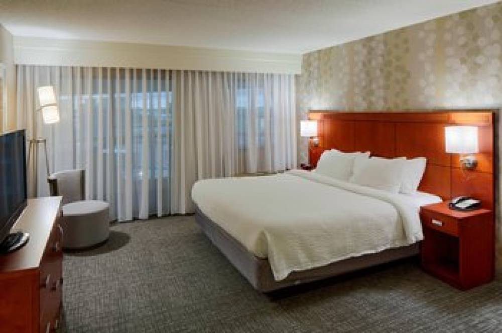 Courtyard By Marriott Columbus West-Hilliard 8