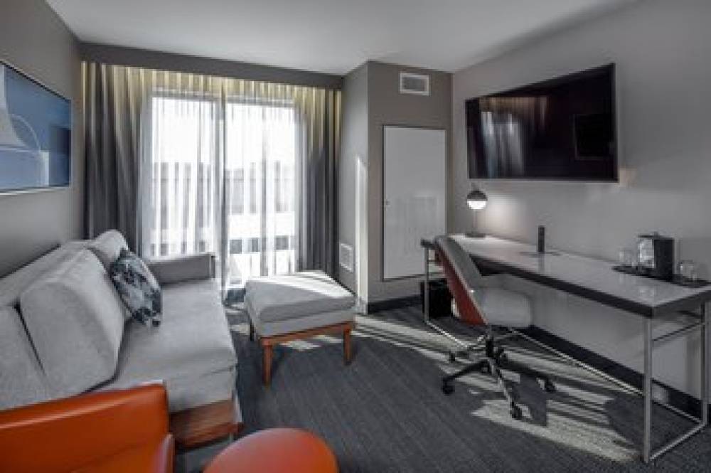 Courtyard By Marriott Conway 9