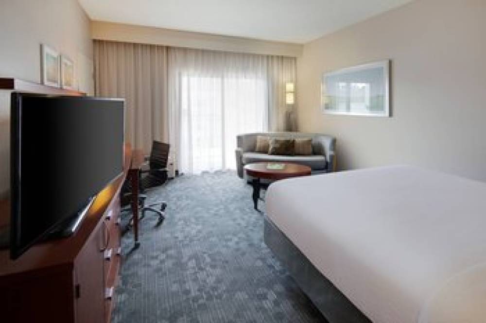 Courtyard By Marriott Dallas Addison Midway 8