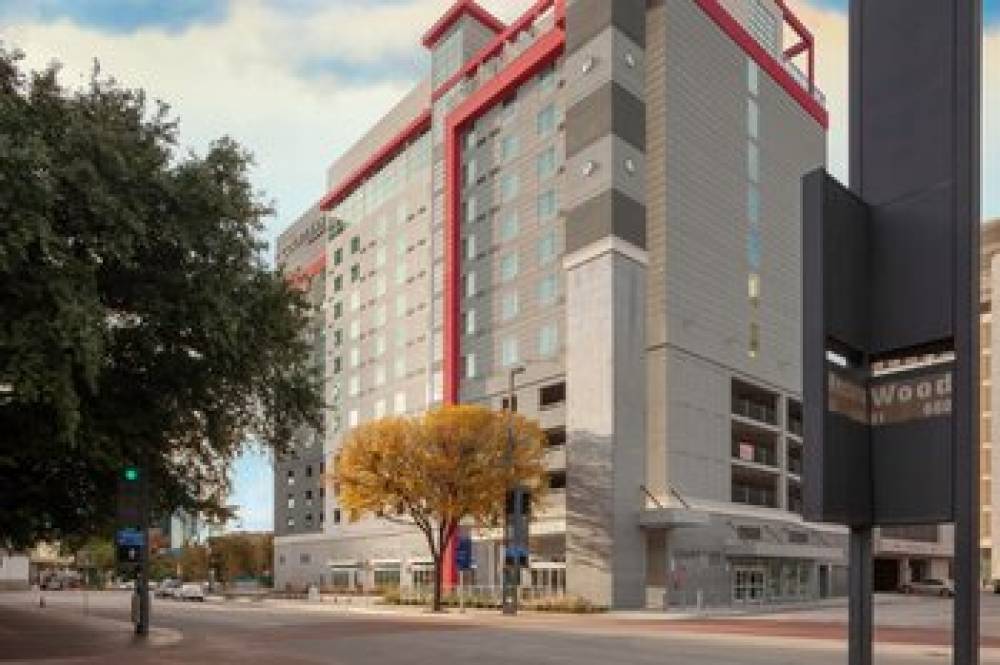 Courtyard By Marriott Dallas Downtown Reunion District