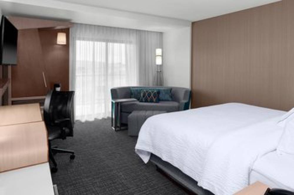 Courtyard By Marriott Dallas Flower Mound 8