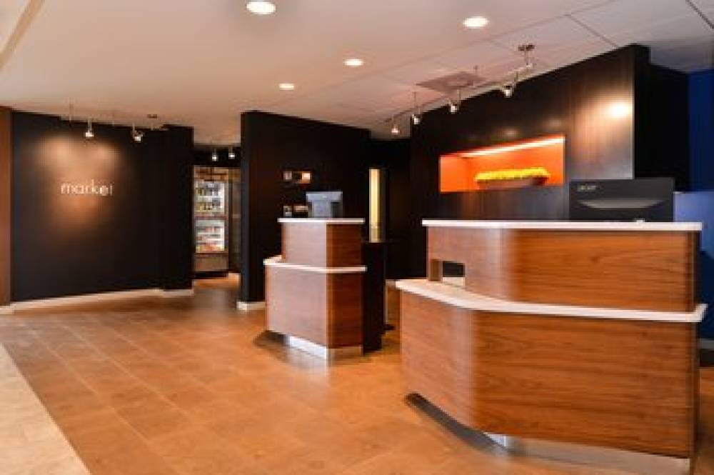 Courtyard By Marriott Dallas Northwest 2