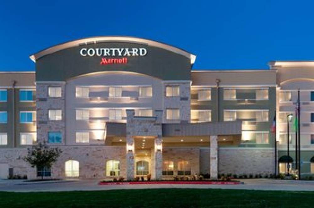 Courtyard By Marriott Dallas Plano Richardson 2