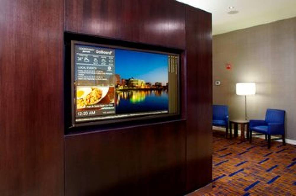 Courtyard By Marriott Dayton-University Of Dayton 8