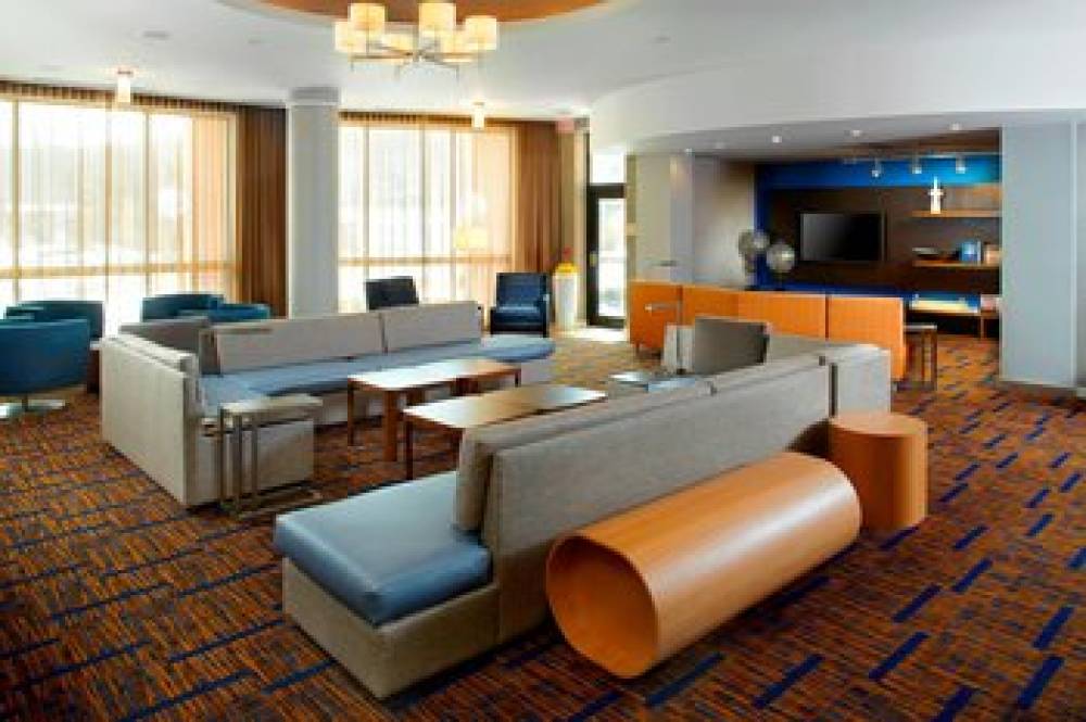 Courtyard By Marriott Dayton-University Of Dayton 1