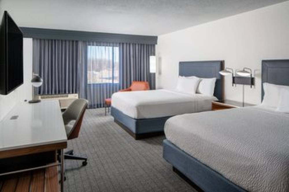 Courtyard By Marriott Decatur 4