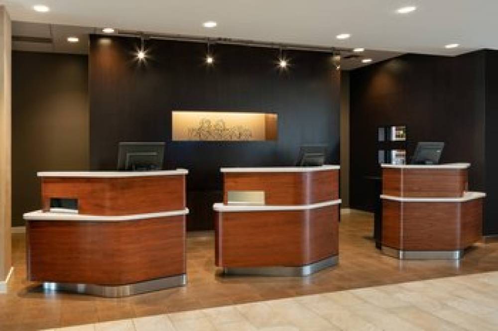 Courtyard By Marriott Denver Airport 3