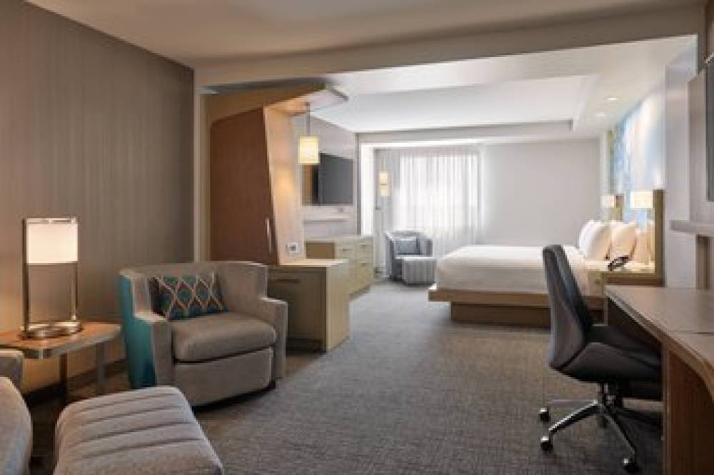 Courtyard By Marriott Denver Aurora 10