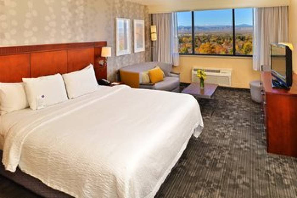 Courtyard By Marriott Denver Cherry Creek 10