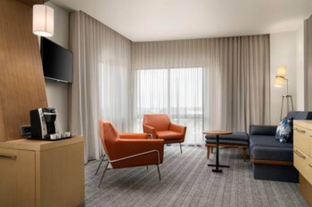 Courtyard By Marriott Denver North-Westminster 10