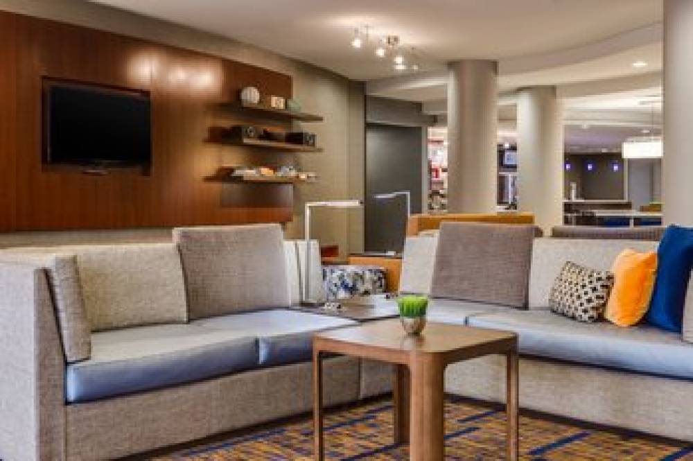 Courtyard By Marriott Des Moines Ankeny 1