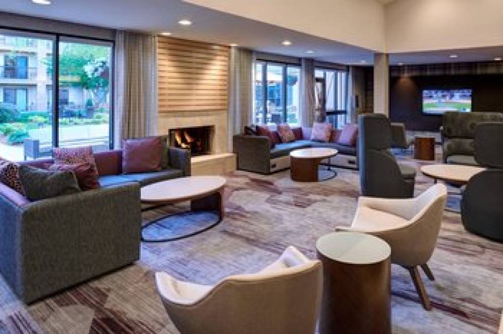 Courtyard By Marriott Des Moines West-Clive 5