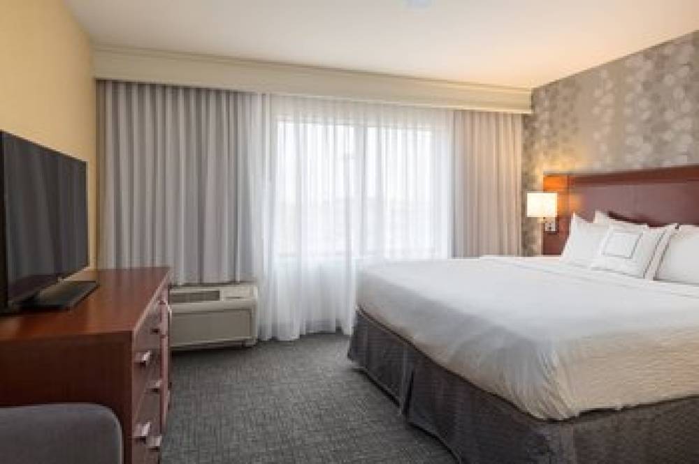 Courtyard By Marriott Des Moines West-Jordan Creek 8