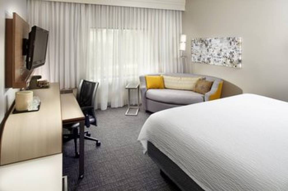 Courtyard By Marriott Detroit Brighton 9