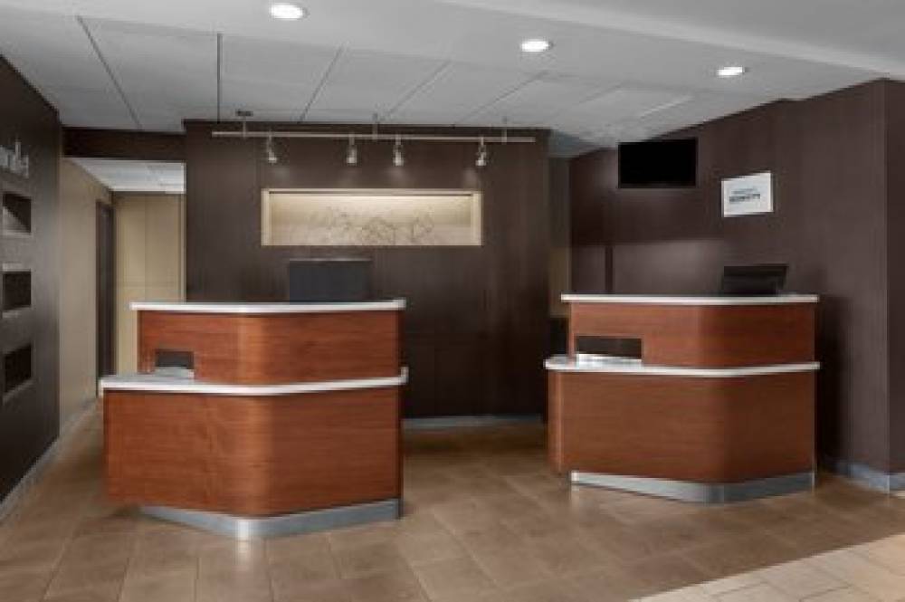 Courtyard By Marriott Detroit Brighton 3