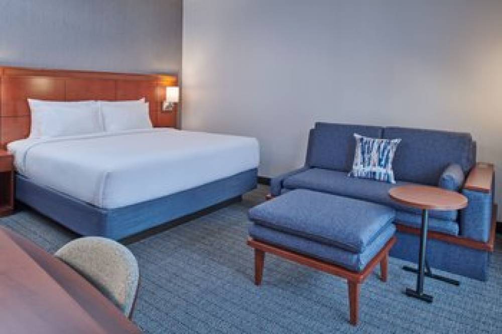 Courtyard By Marriott Detroit Livonia 1