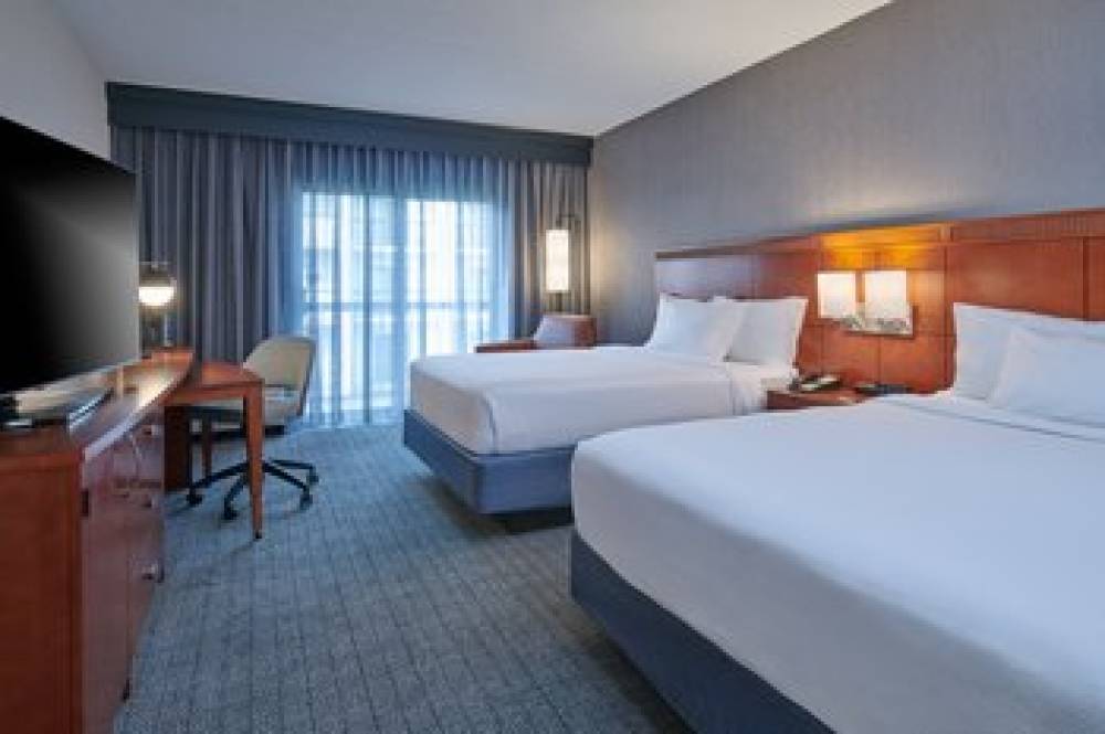 Courtyard By Marriott Detroit Livonia 8