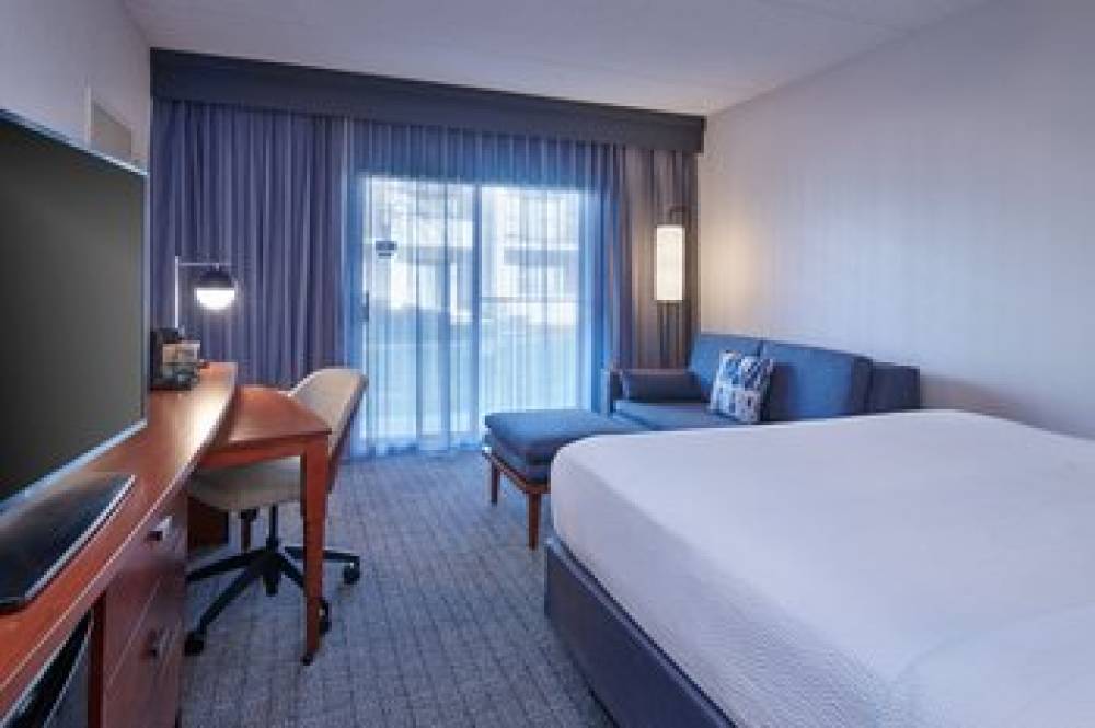 Courtyard By Marriott Detroit Metro Airport Romulus 8