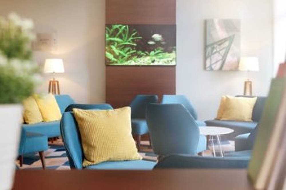 Courtyard By Marriott Dresden 2