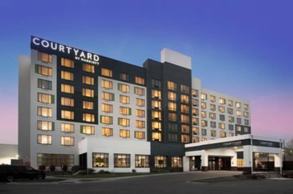 Courtyard By Marriott Edina Bloomington 2