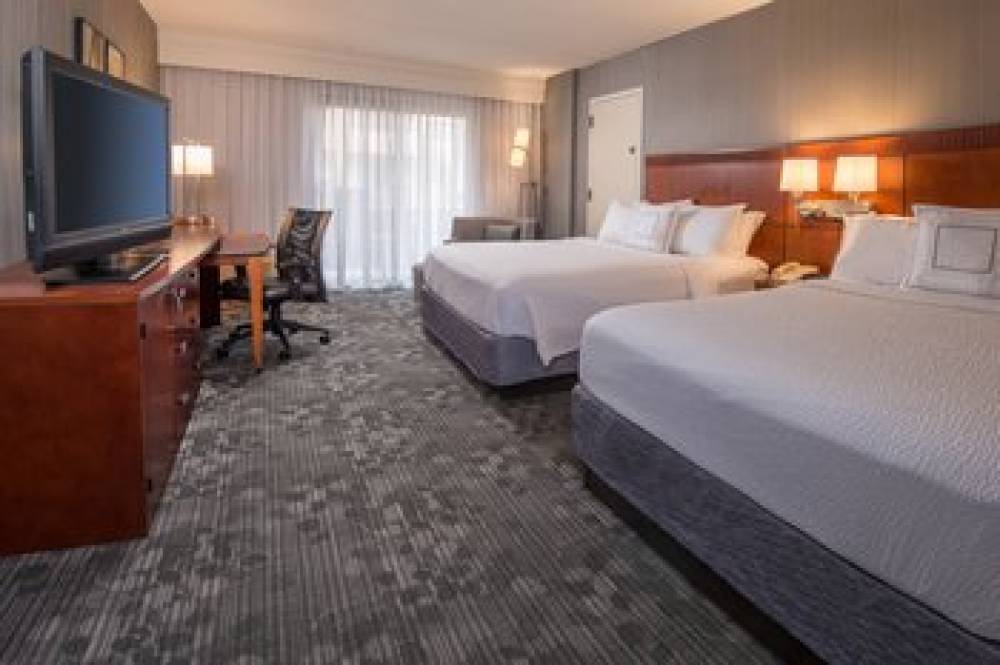 Courtyard By Marriott Fairfax Fair Oaks 6