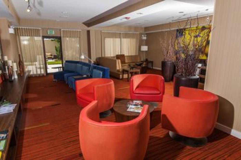 Courtyard By Marriott Florence 6