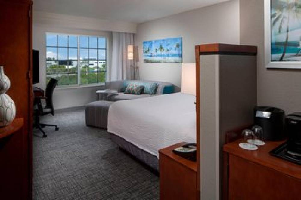 Courtyard By Marriott Fort Lauderdale Airport & Cruise Port 10