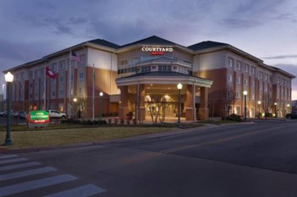 Courtyard By Marriott Fort Smith Downtown 2