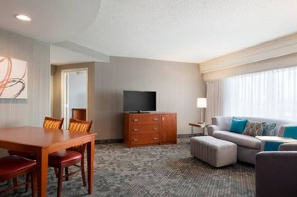 Courtyard By Marriott Fort Smith Downtown 9