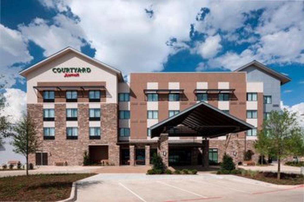 Courtyard By Marriott Fort Worth At Alliance Town Center 1