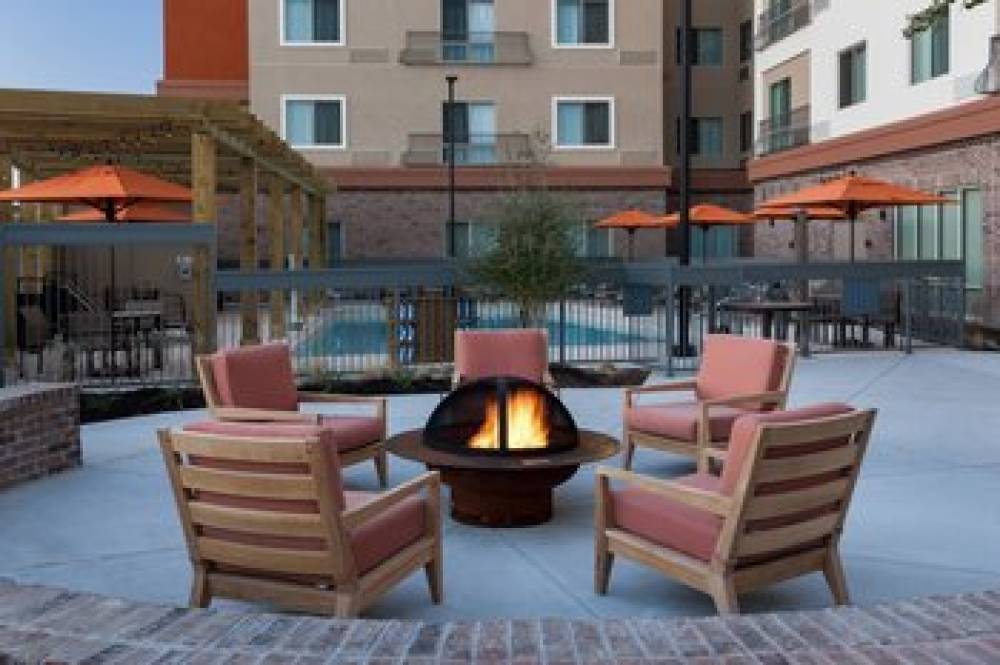 Courtyard By Marriott Fort Worth Historic Stockyards 1