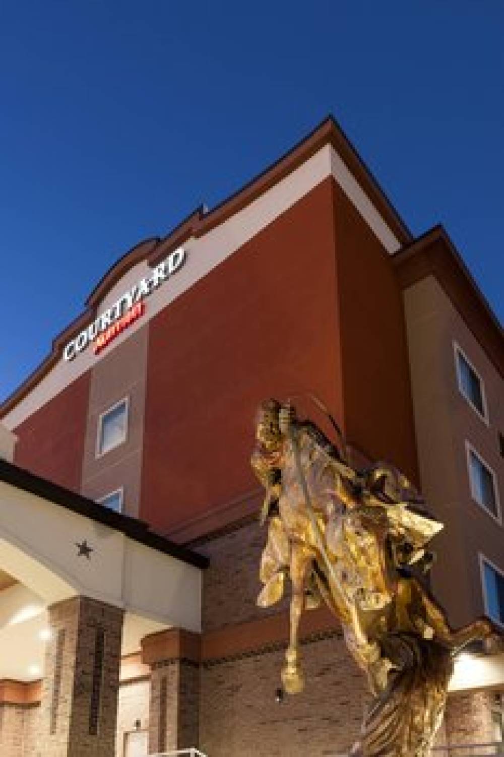 Courtyard By Marriott Fort Worth Historic Stockyards 4