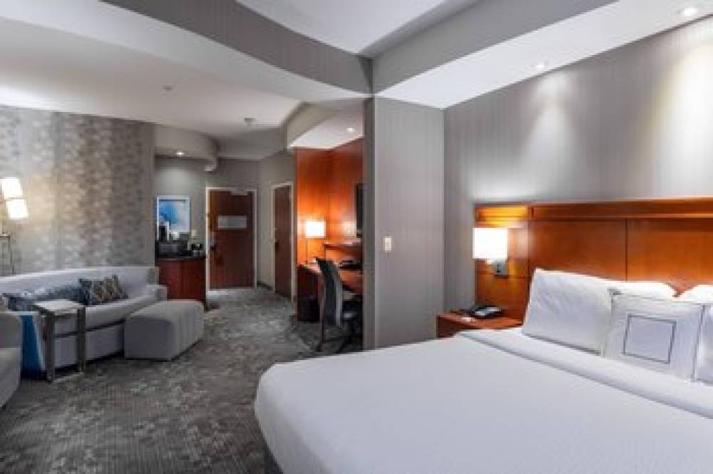 Courtyard By Marriott Fort Worth West At Cityview 8